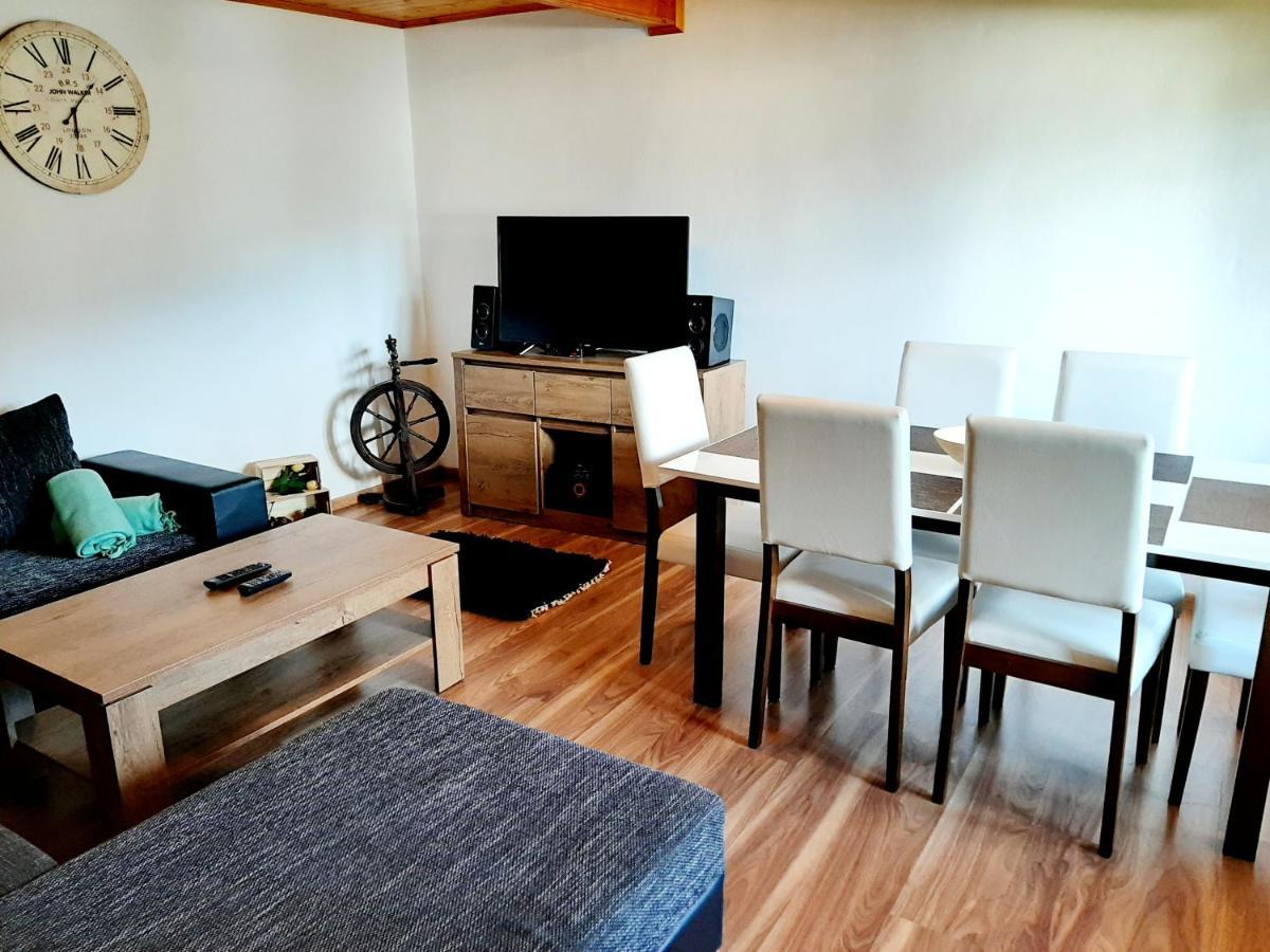 Viktoria- Neakceptujeme Mlade Partie Villa Terchova Bagian luar foto