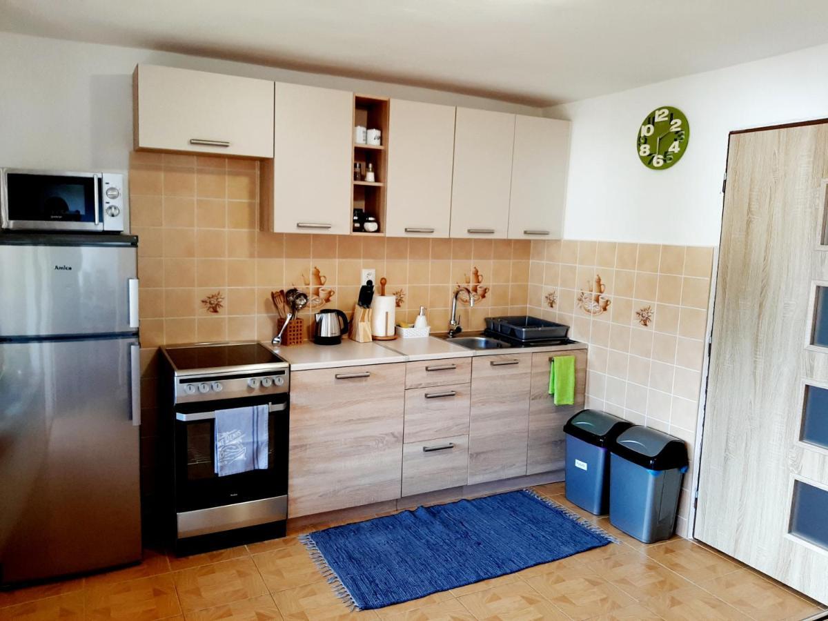 Viktoria- Neakceptujeme Mlade Partie Villa Terchova Bagian luar foto